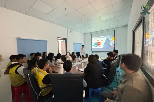 Huan-luyen-an-toan-ve-sinh-lao-dong-nhom-4.