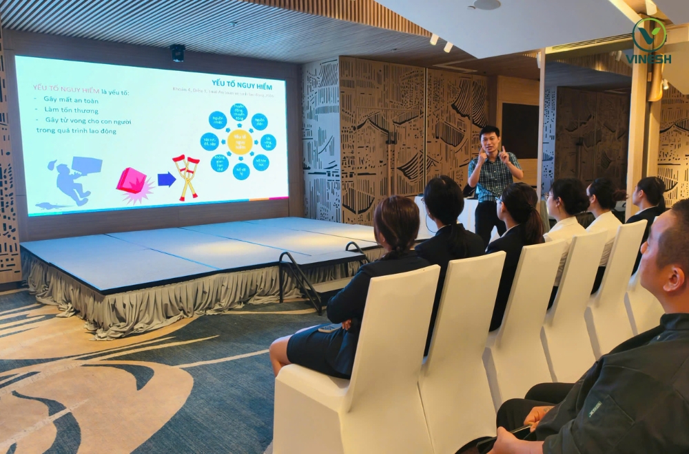 Tim-hieu-thoi-gian-huan-luyen-an-toan-nhom-4.